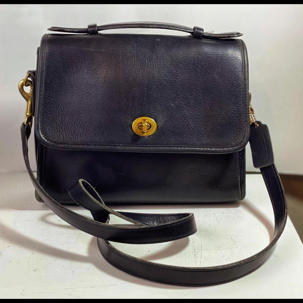 Vintage coach 0453221 Black leather station Bag